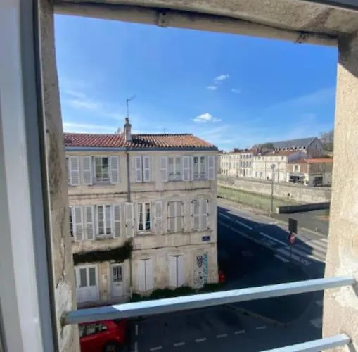 Appartement T2 Idealement Place Vieux Port